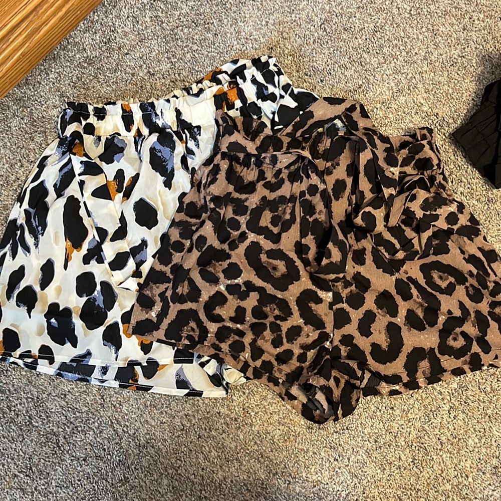 SHEIN paperbag waist shorts